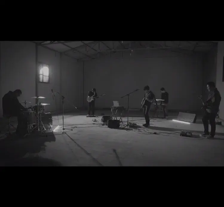 OFF.E LIVE CLIP (ONE TAKE VER.)