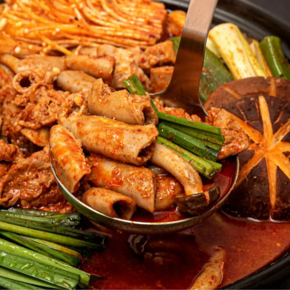 꾸덕얼큰 들깨 소불고기 곱창전골