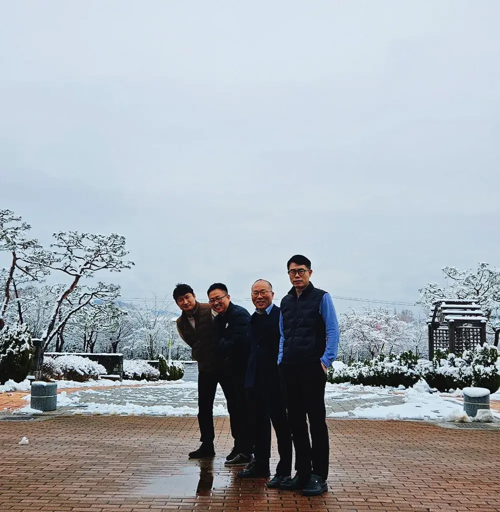 교육원 교수님들과...