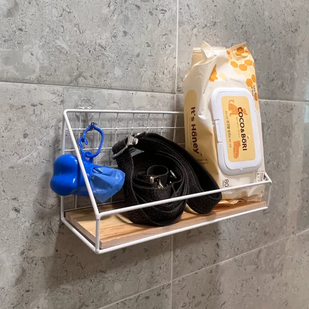 < 벽걸이 선반 > 현관문에 부착하는 산책용품 보관 선반✔️