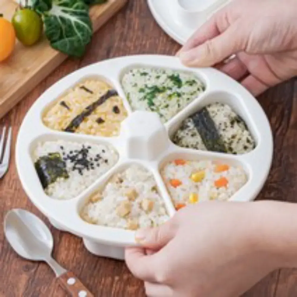 삼각김밥 만들기가 너무 재밌어지는 틀