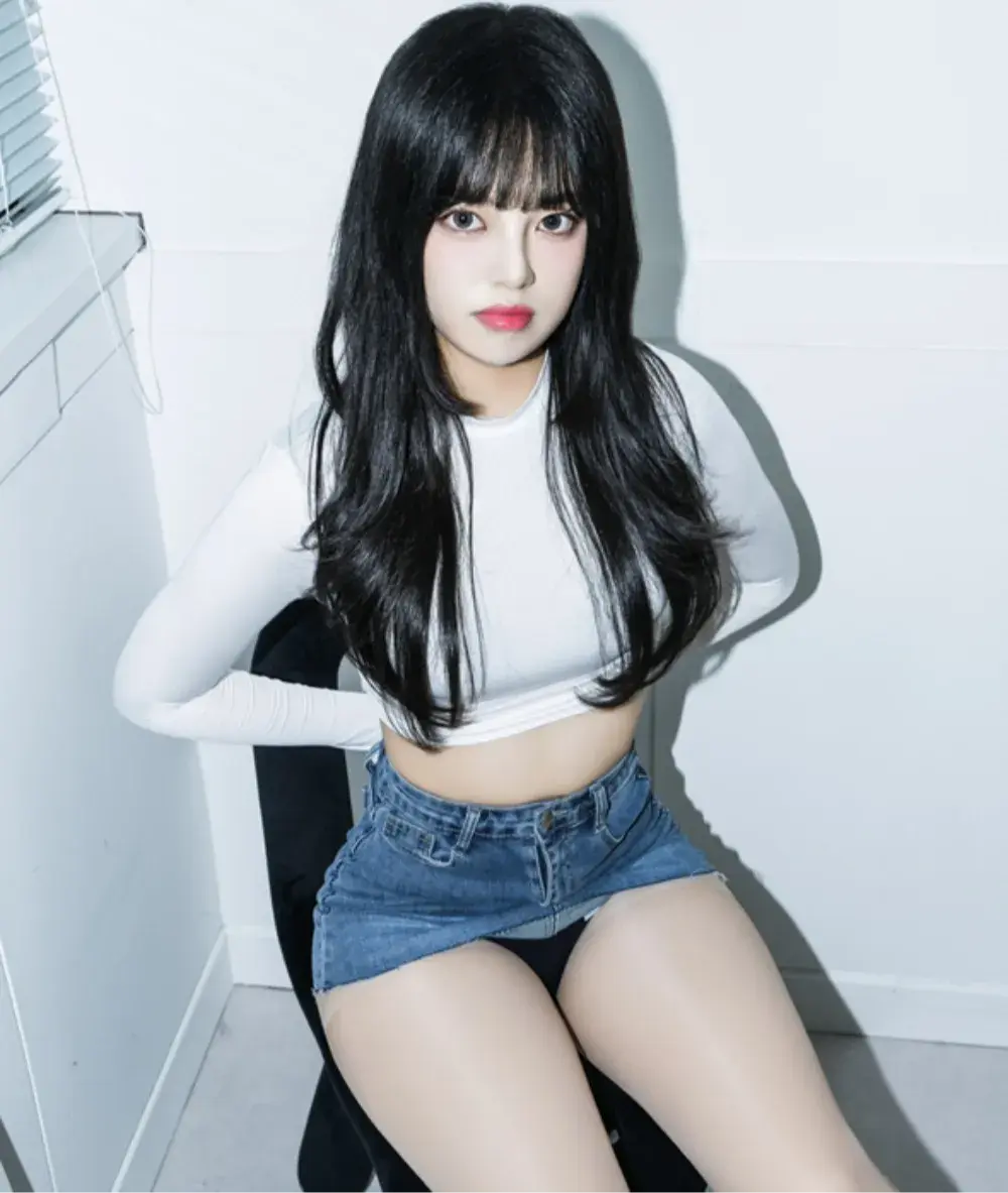 흰치에 청치마,,여친룩♨