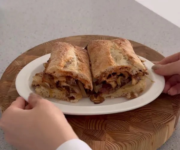 불라트 샌드위치 번