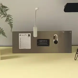 깅 스틸 보드 스탠드