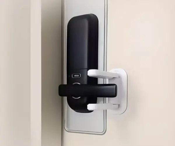 안전지킴이📢무타공 현관문 안전고리