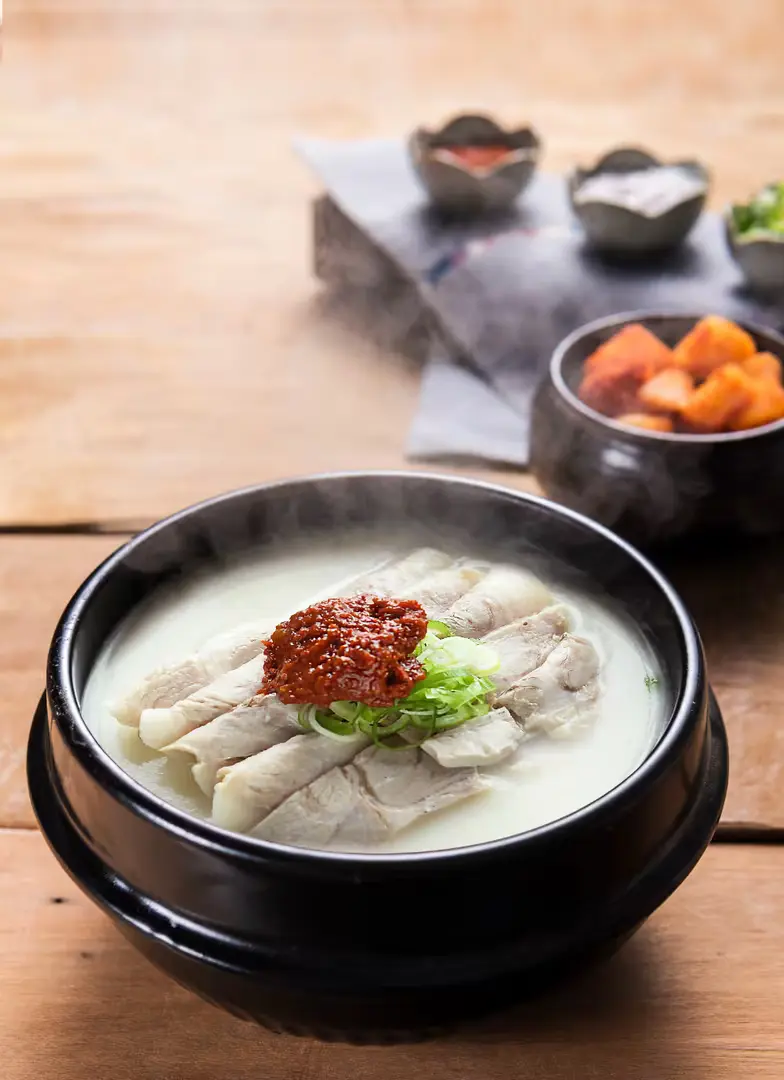 깔끔하고 진한 돼지국밥 600g*3팩