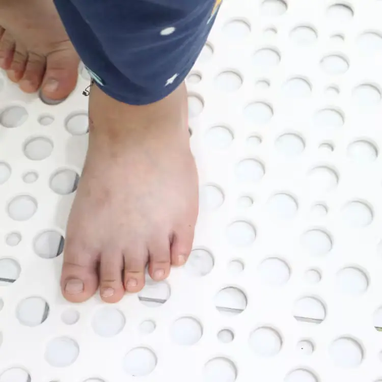 058.
헤이즈리빙 욕실 미끄럼방지매트 아기 욕조 화장실발판 소형