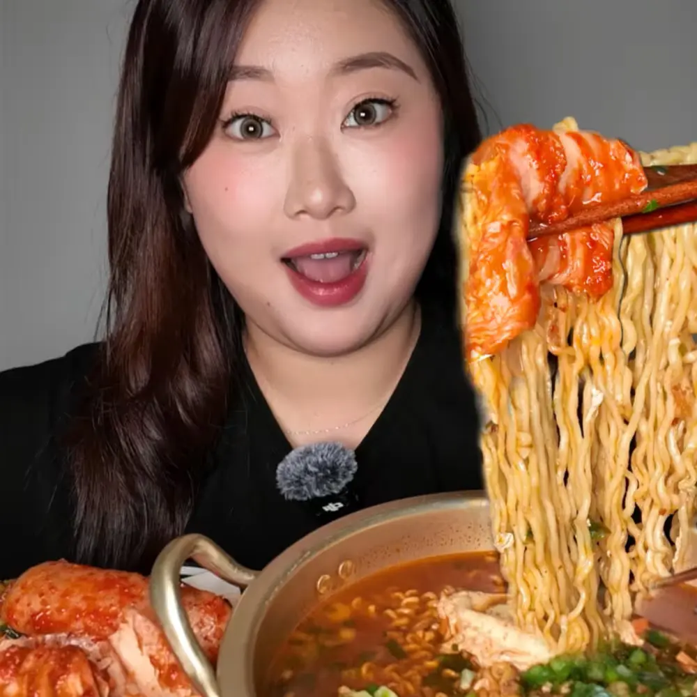 먹방 속 그 김치🤍