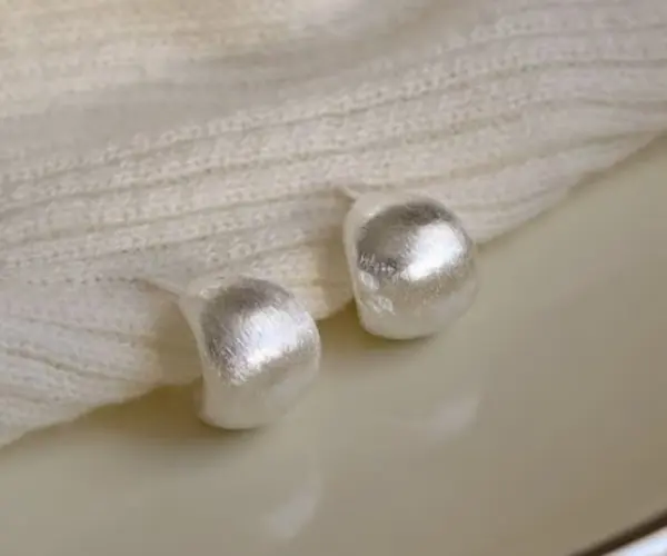 매트볼륨  실버 귀걸이