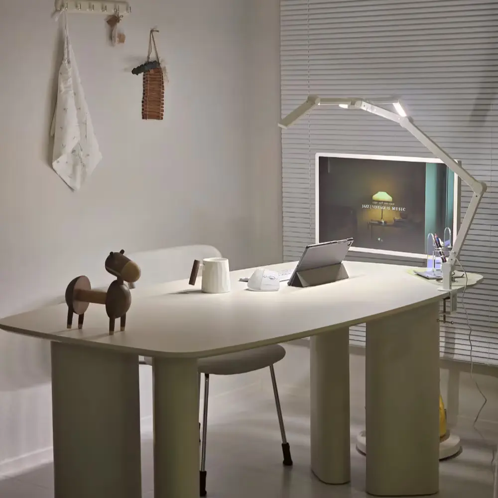 13.위너데이 LED 트랜스포머 스탠드
~12/31까지만 시크릿 43% 할인가로 구매가능!