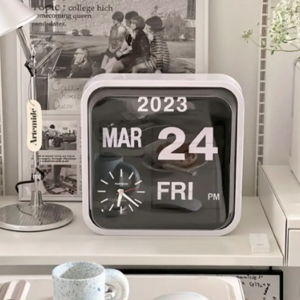 3번. 파텍 플립 벽시계(유사품)