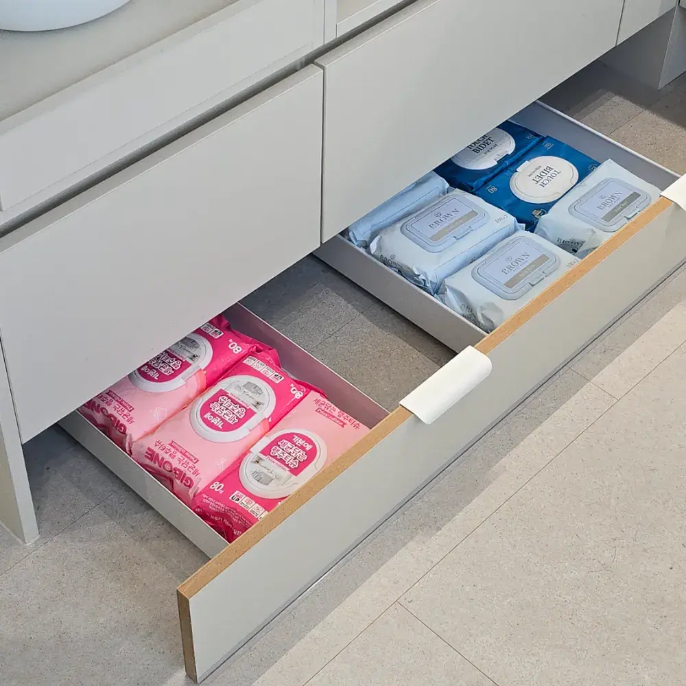 하부장 걸레받이 서랍 손잡이