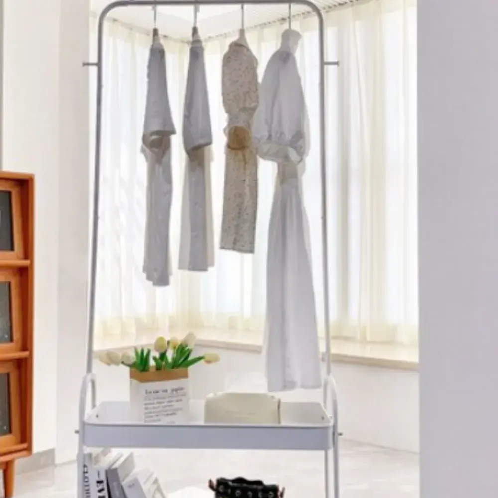 32. 아이부터 어른까지 사용하는 행거