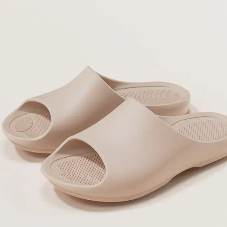 61번. 미끄럼 방지 욕실화