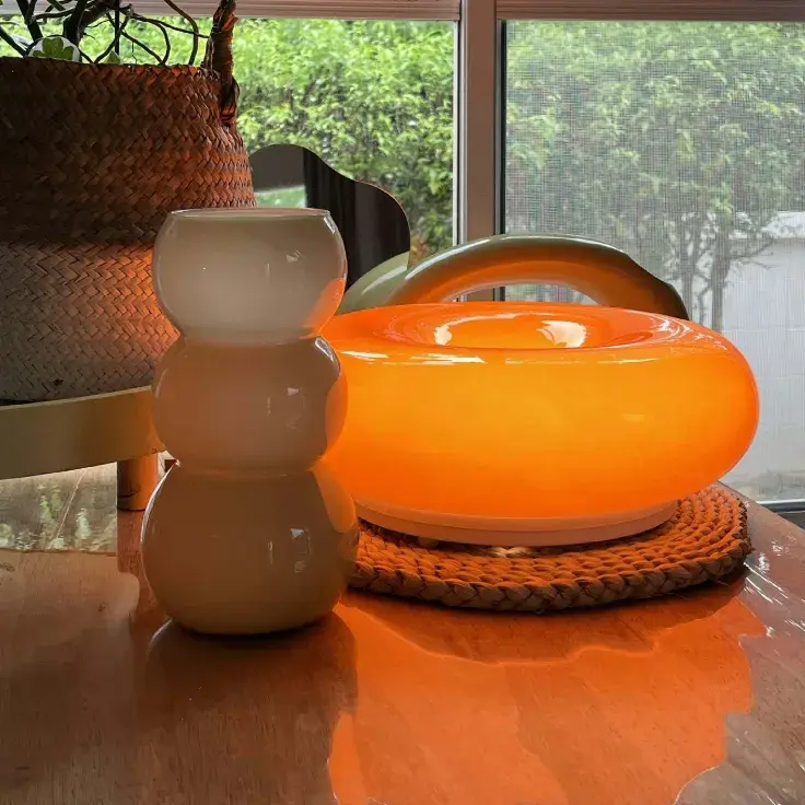 62번. 도넛 조명