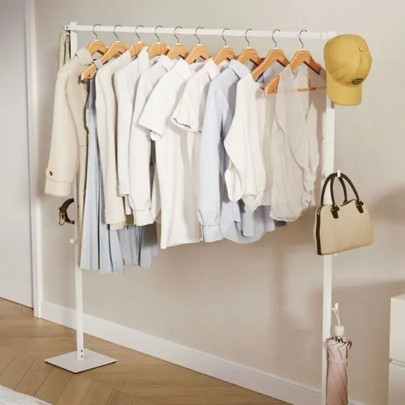 67번. 넓이조절 스탠드 행거