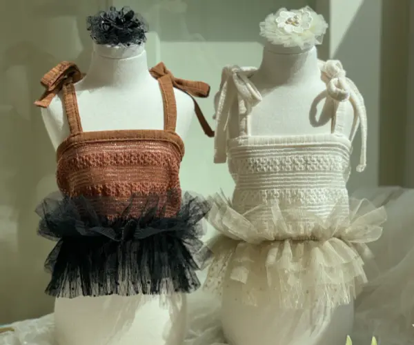 𝑪𝒐𝒄𝒐𝒏𝒖𝒕 𝒕𝒖𝒕𝒖 𝒐𝒏𝒆𝒑𝒊𝒆𝒄𝒆