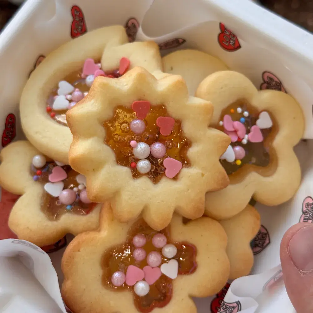 꽃모양 쿠키틀로 만든 스테인드글라스 쿠키