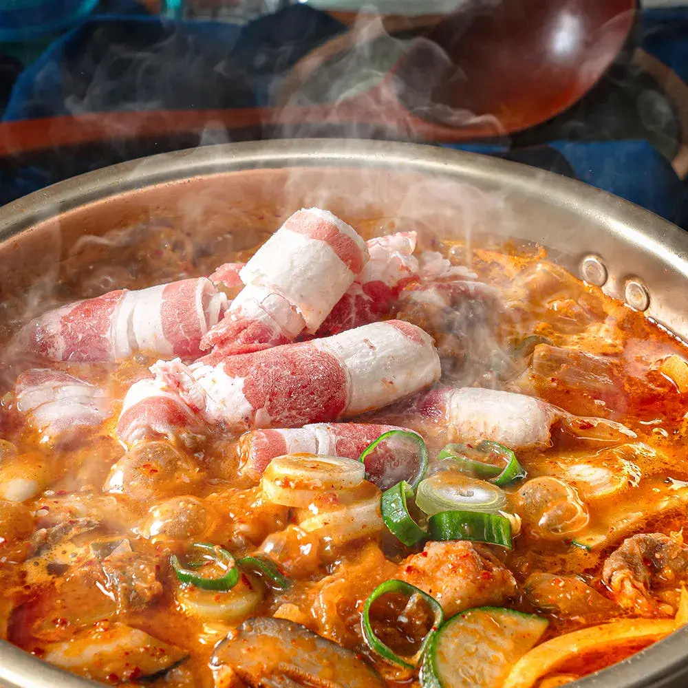 고기집에서 사 가는 우삼겹 된장찌개 밀키트
