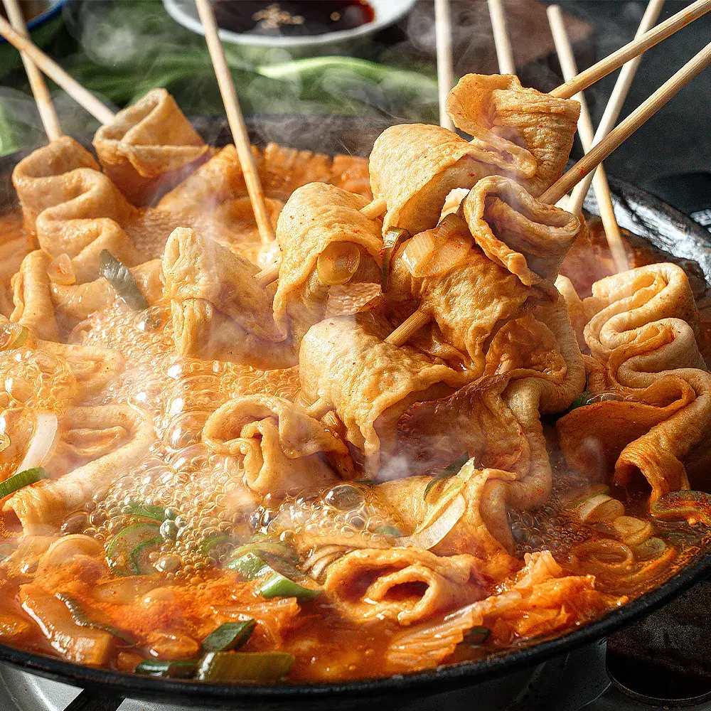오뎅꼬치에 묵은지는 처음이지? 얼큰 김치 오뎅꼬치 밀키트