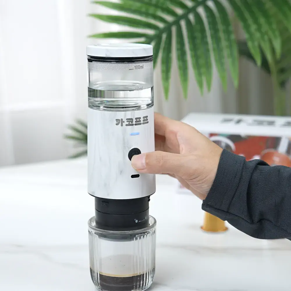 112번. 휴대용 커피머신2