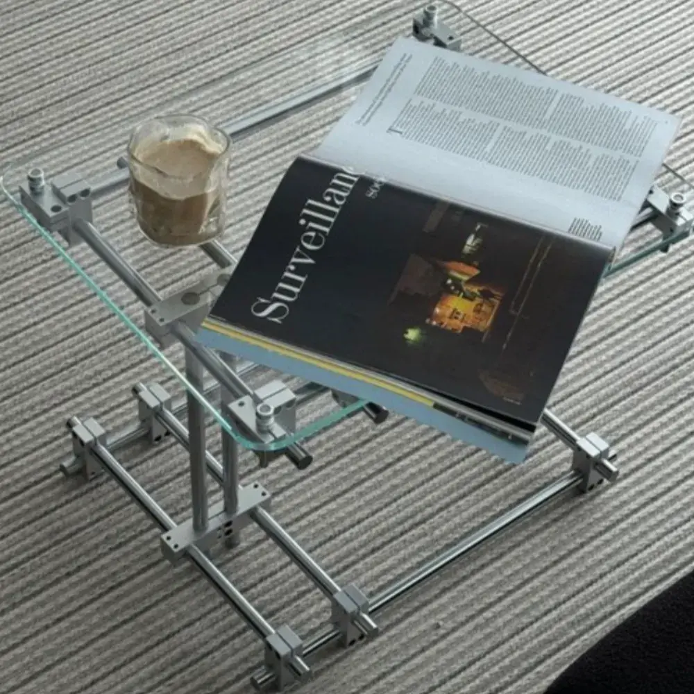 130번. 아크릴 테이블