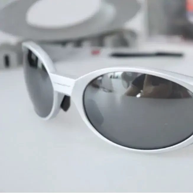 141번. 오클리 선글라스