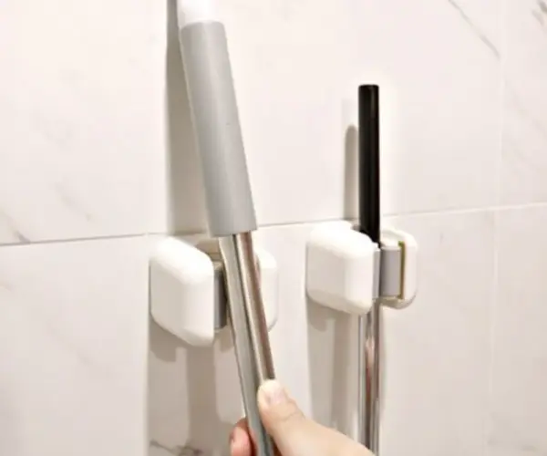 부착식 밀대 걸이 