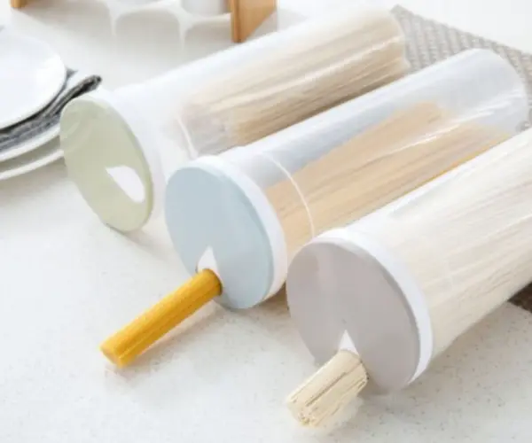 11. 스파게티면 보관용기