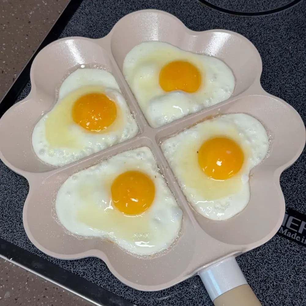 05.트루쿡 세라믹4구 하트 후라이팬