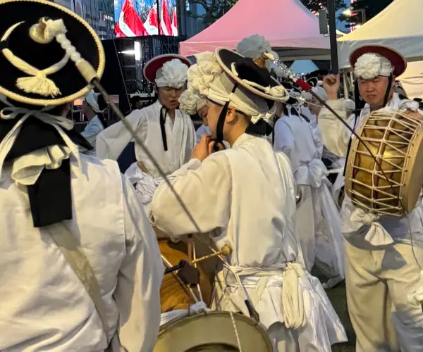 4. 공연비하인드(SHORTS) :