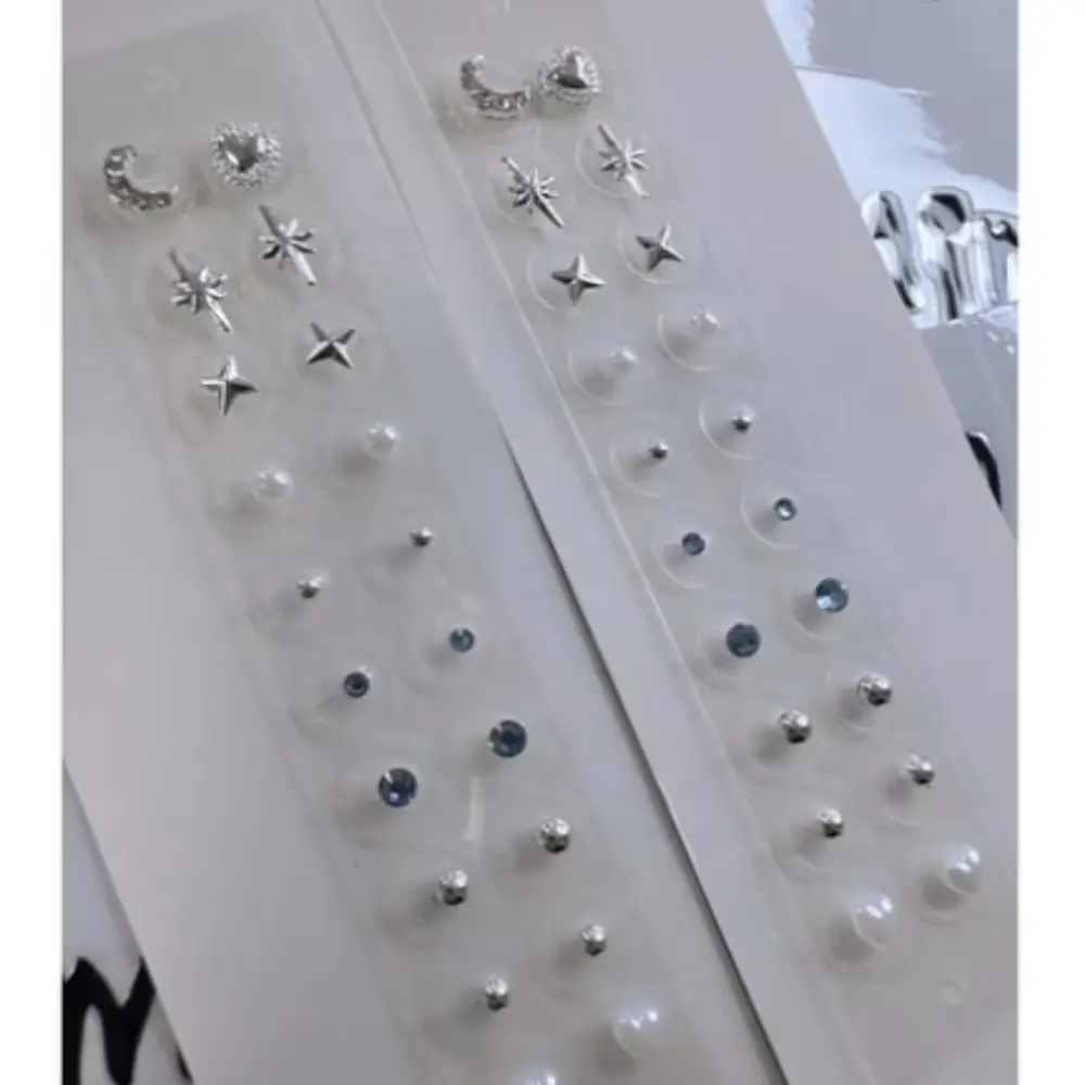 92-2번. 귀꾸스티커(화이트)