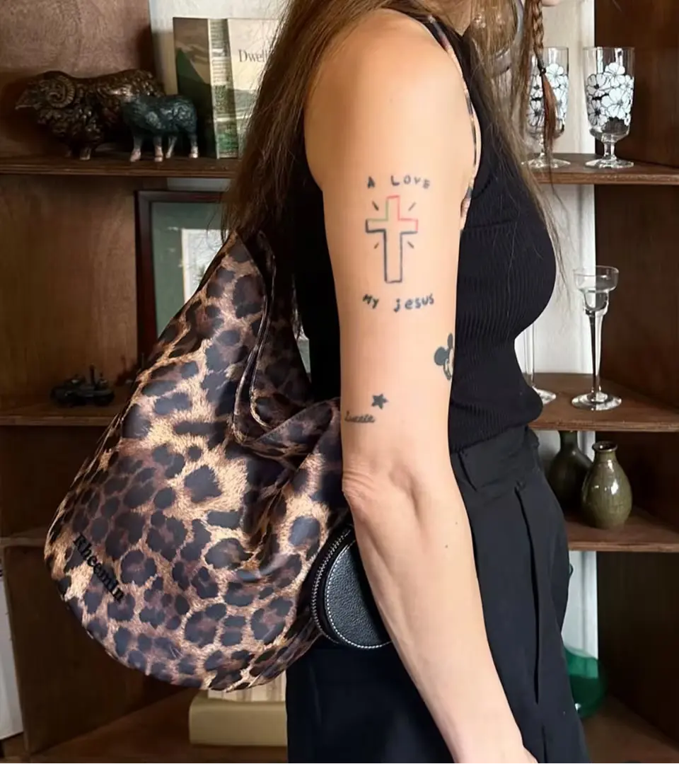 LEOPARD BUCKET HANDLE