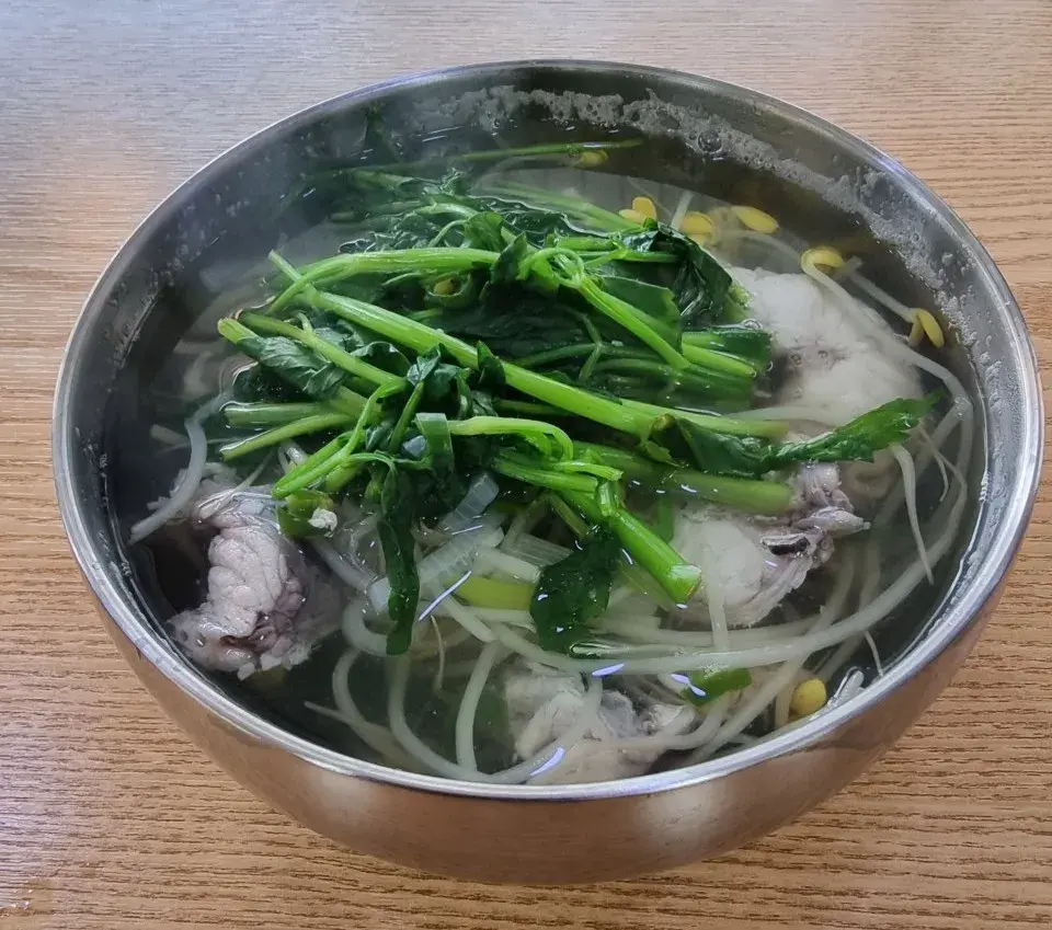 모닥불식당 복어해장국(공기밥포함) 12,000원